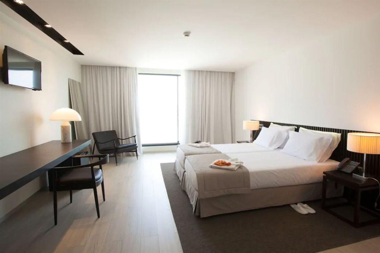 Hotel Perola Прая Екстериор снимка
