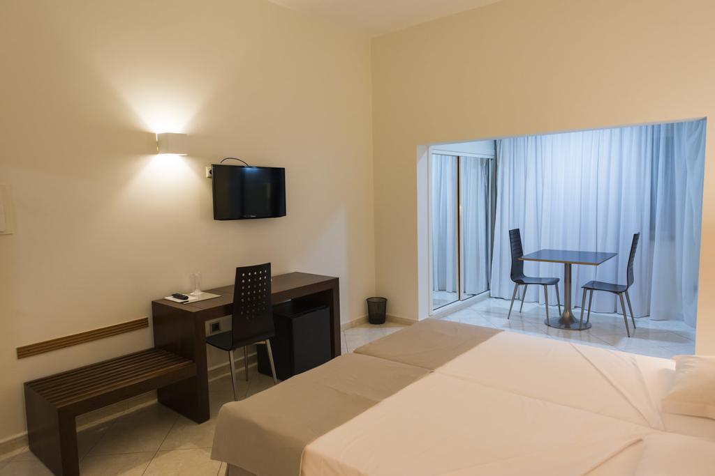 Hotel Perola Прая Екстериор снимка