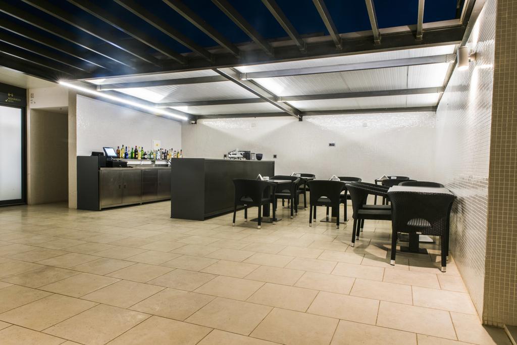 Hotel Perola Прая Екстериор снимка